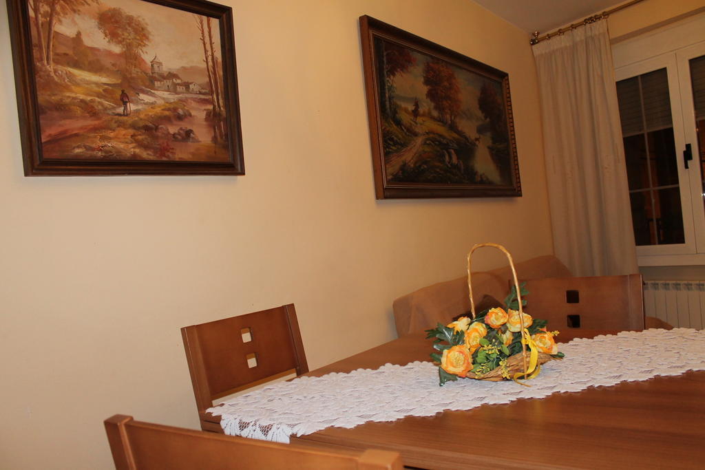 Вілла Casa De La Virginia Valdealgorfa Екстер'єр фото
