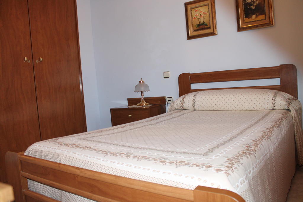Вілла Casa De La Virginia Valdealgorfa Номер фото